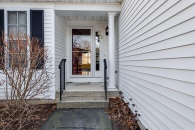 3 Nature View Dr, Uxbridge, MA 01569 - photo 2