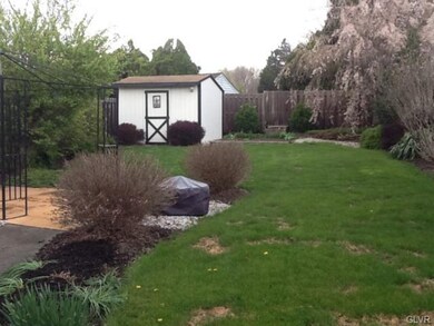 4323 Spruce St, Whitehall, PA 18052 - photo 7