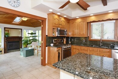 10 Beacon St, Danvers, MA 01923 - photo 5