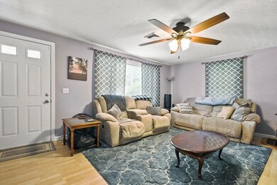 64 Leeds St, Worcester, MA 01606 - photo 2