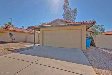 44th ST, 9611 S Front Right