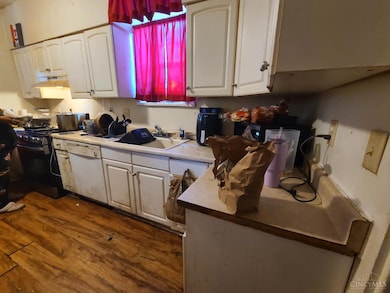 2885 Shaffer Ave, Cincinnati, OH 45211 - photo 5