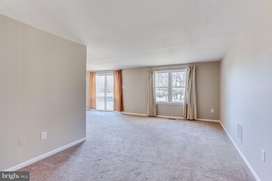 10633 Hesperian Dr, Laurel, MD 20723 - photo 4