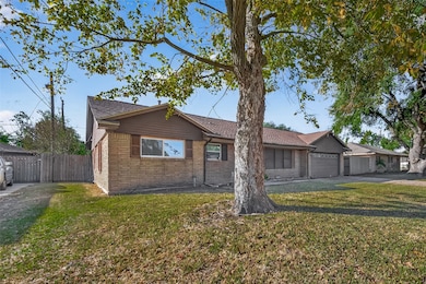 8726 Glenloch Dr, Houston, TX 77061 - photo 2