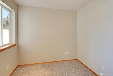 11622 Admiralty Way unit A, Everett, WA 98204 - photo 6