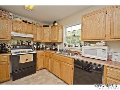 Spacious kitchen