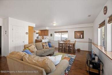 114CastleRidge_WEB_23020208