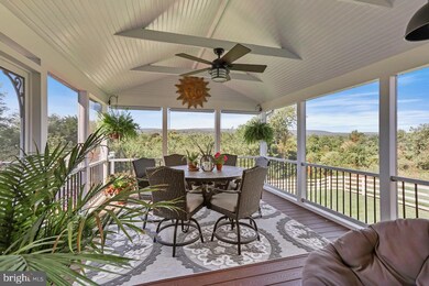 17577 Whitby Ct, Round Hill, VA 20141 - photo 3