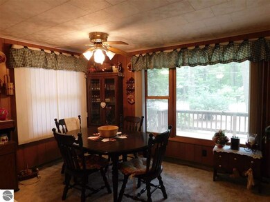 2505 Spruce St, East Tawas, MI 48730 - photo 2