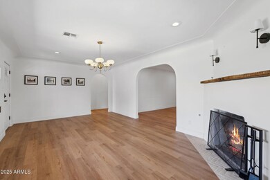 5-web-or-mls-20-w-pasadena-ave