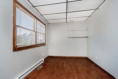 407 W Adams St, Muncie, IN 47305 - photo 7