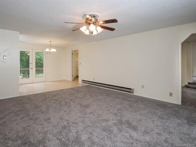 104 S Rowe Rd, Hendersonville, NC 28792 - photo 2