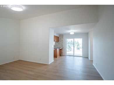 750 Queens Ave, Creswell, OR 97426 - photo 5