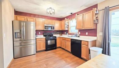 7589 Stanton Ave, Rockford, IL 61109 - photo 7