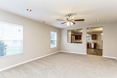 2623 Pebble Meadow Ln, Raleigh, NC 27610 - photo 2