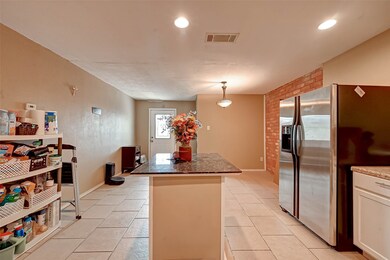 3738 Laura Leigh Dr, Friendswood, TX 77546 - photo 7