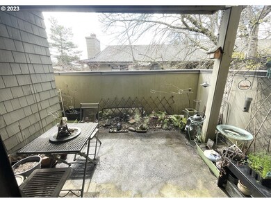 35 Crestfield Ct, Lake Oswego, OR 97035 - photo 6