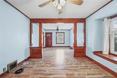 318 E Walnut St, Independence, MO 64050 - photo 4