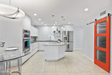 fabulous kitchen with walkin pantry
