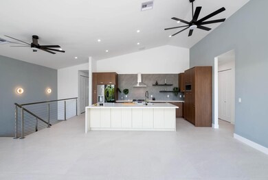 Spacious open living area (4)