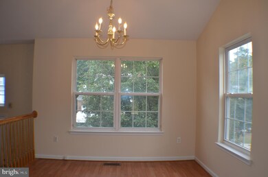 1610 Shady Glen Dr, District Heights, MD 20747 - photo 5