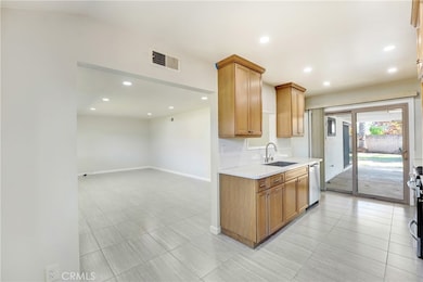 12940 Harding St, Sylmar, CA 91342 - photo 5