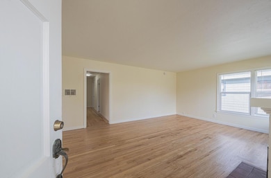 1221 Parkside St, Salinas, CA 93906 - photo 5
