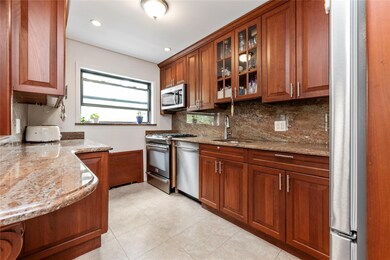 218-02 73rd Ave, Oakland Gardens, NY 11364 - photo 4