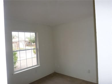 14605 Las Aguilas Dr, Horizon City, TX 79928 - photo 5