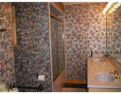 Master Bath/Spa.