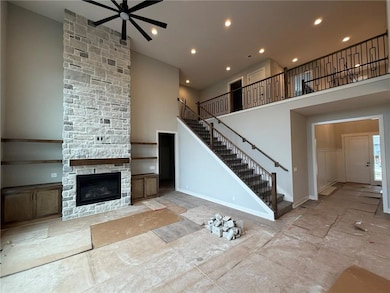 1605 SW Arbor Park Dr, Lee's Summit, MO 64082 - photo 2