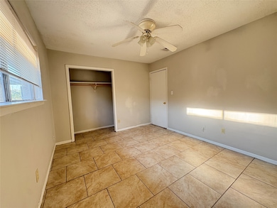 3021 Sycamore Ave unit 4, Bay City, TX 77414 - photo 5