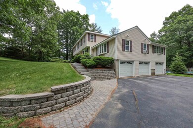 11 Park Ave, Londonderry, NH 03053 - photo 3