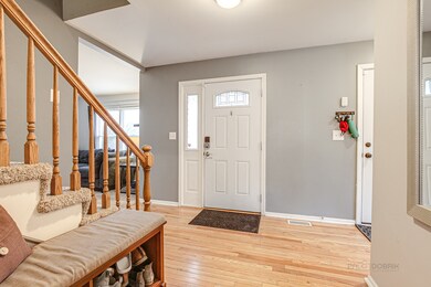 104 Michael Ave, Mundelein, IL 60060 - photo 3