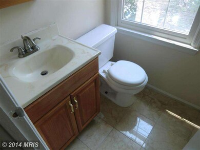 11335 Morning Gate Dr, Rockville, MD 20852 - photo 3