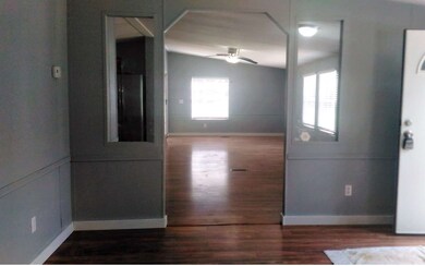 553 NW Battle Hill Ln, Lake City, FL 32055 - photo 3