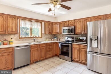 1915 Mikes Way, Owings, MD 20736 - photo 6