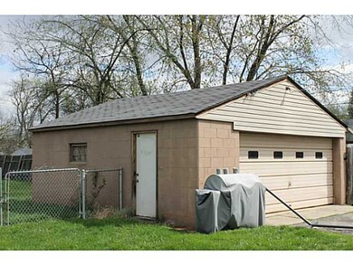 1350 Acton Rd, Columbus, OH 43224 - photo 2