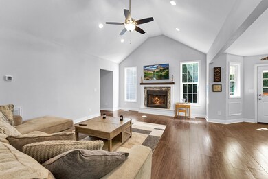 114 Osage Dr, Louisburg, NC 27549 - photo 4