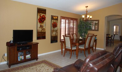 Living Room/Dining Area