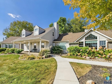 2701 S Sherman Ave, Sioux Falls, SD 57105 - photo 4