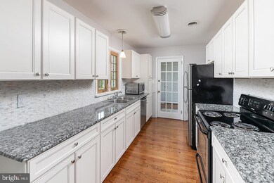 690 Swedesboro Rd, Gibbstown, NJ 08027 - photo 6