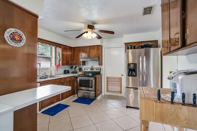 10684 Bolyard Dr, Jacksonville, FL 32218 - photo 5