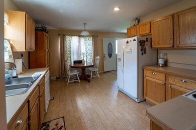 Kitchen_Dining Room