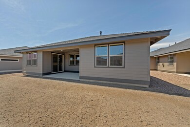 2622 NW Redwood Cir unit 40, Redmond, OR 97756 - photo 4