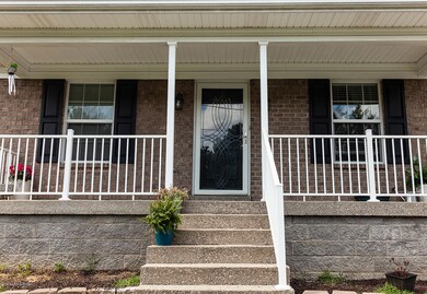 364 Gentry Ln, Mount Washington, KY 40047 - photo 5