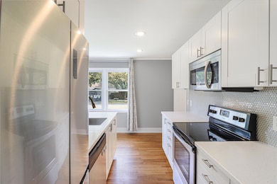 574 Dobbin Rd, Charleston, SC 29414 - photo 6