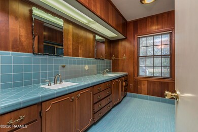 Master Bath 1