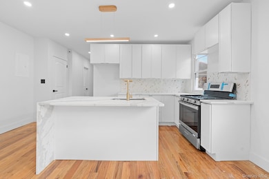 115-39 202nd St, Jamaica, NY 11412 - photo 2