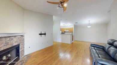 7-web-or-mls-3805 Yardley Ct 207 Louisvi